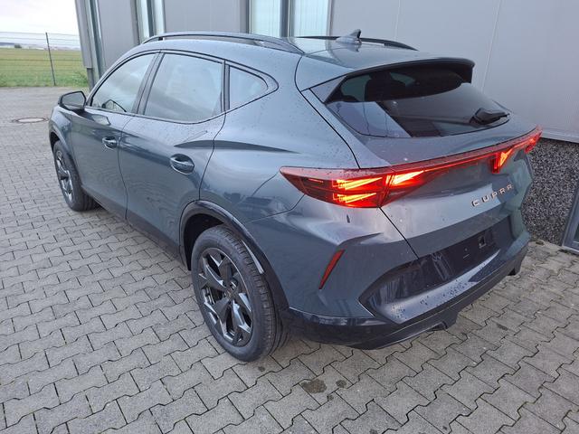 Cupra Formentor Basis 1.5 eTSI 150PS DSG (AUTOMATIK), 18" Alu, Sitzheizung, M-Lederlenkrad beheizt, 3-Zonen-Climatronic, Parksensoren vorne/hinten, Adaptiver Tempomat, Digitales Cockpit 10", Radio 12,9" + Full-Link (Navi-Funktion &uuml;ber Smartphone), FULL-LED-Scheinwerfer 