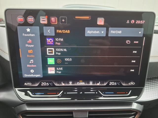 Cupra Formentor Basis 1.5 eTSI 150PS DSG (AUTOMATIK), 18" Alu, Sitzheizung, M-Lederlenkrad beheizt, 3-Zonen-Climatronic, Parksensoren vorne/hinten, Adaptiver Tempomat, Digitales Cockpit 10", Radio 12,9" + Full-Link (Navi-Funktion &uuml;ber Smartphone), FULL-LED-Scheinwerfer 
