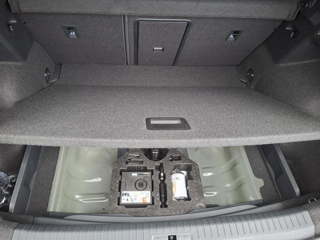 Cupra Formentor Basis 1.5 eTSI 150PS DSG (AUTOMATIK), 18" Alu, Sitzheizung, M-Lederlenkrad beheizt, 3-Zonen-Climatronic, Parksensoren vorne/hinten, Adaptiver Tempomat, Digitales Cockpit 10", Radio 12,9" + Full-Link (Navi-Funktion &uuml;ber Smartphone), FULL-LED-Scheinwerfer 
