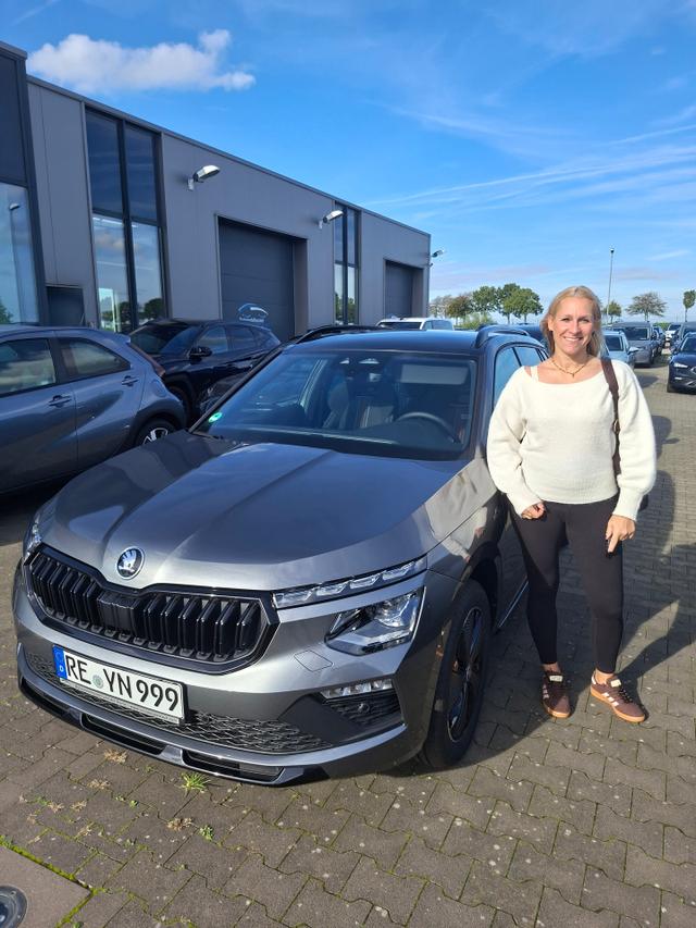 Fahrzeugübergabe eines Skoda Kamiq 