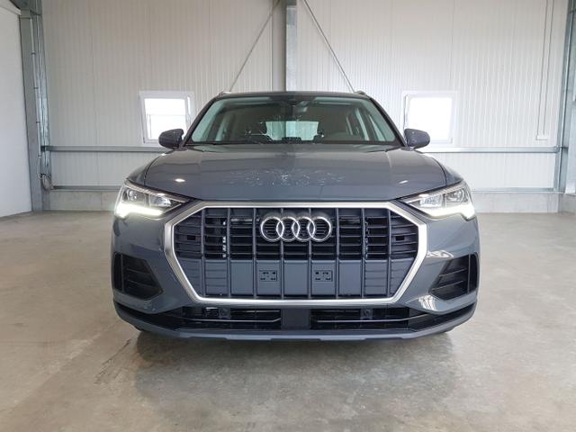 Audi / Q3 / Grau / / / 