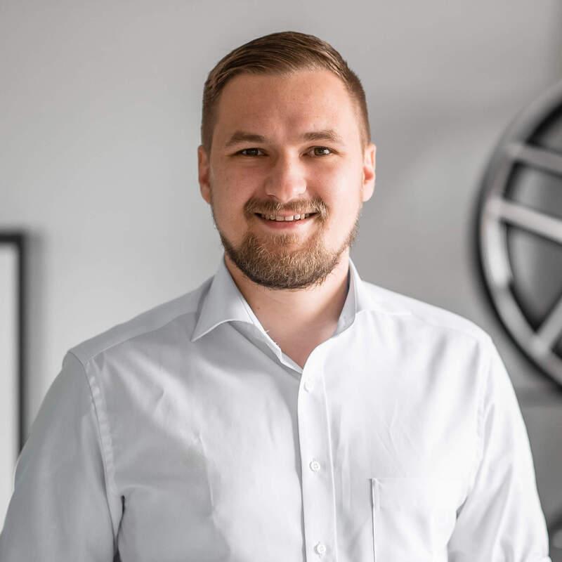 AUTO HÜNN - Tobias Wohlleben