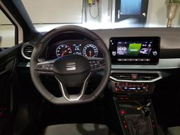 Seat / Arona / Weiß /  /  / 