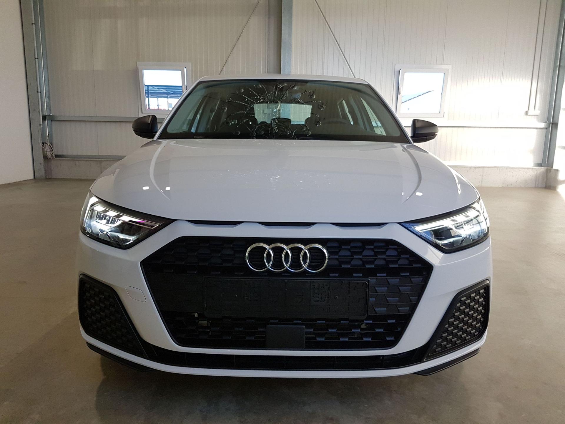 Audi / A1 Sportback / Weiß /  /  / 