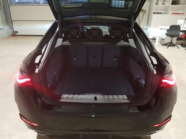 BMW / 4er Gran Coupé / Schwarz / / / , Beispielbilder, ggf. teilweise mit Sonderausstattung