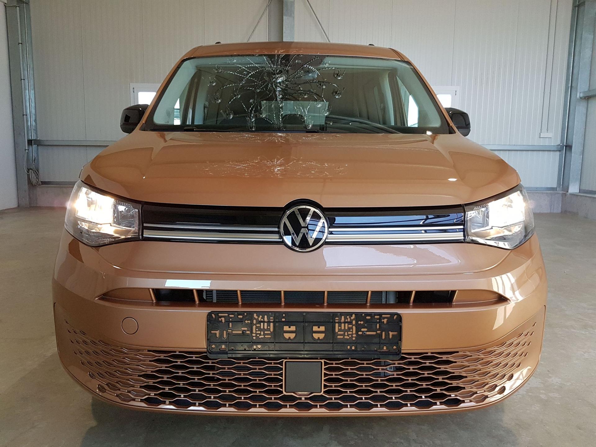 Volkswagen / Caddy / Bronze /  /  / 