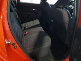 Dacia / Duster / Orange /  /  / 