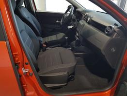 Dacia / Duster / Orange /  /  / 