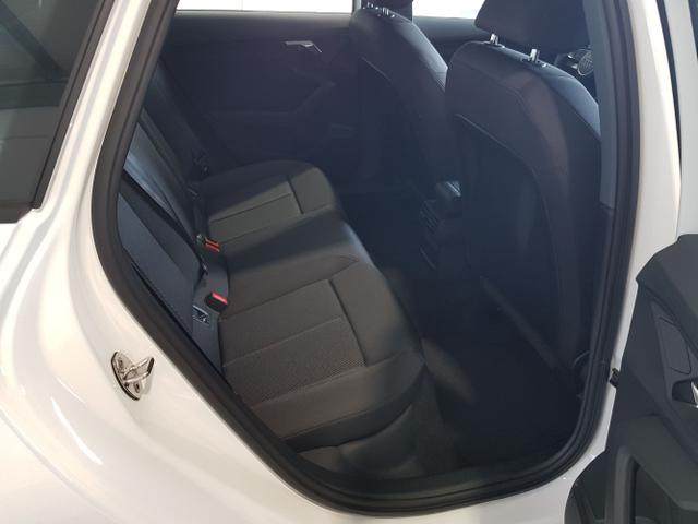 Audi / A3 Sportback / Weiß / / / 