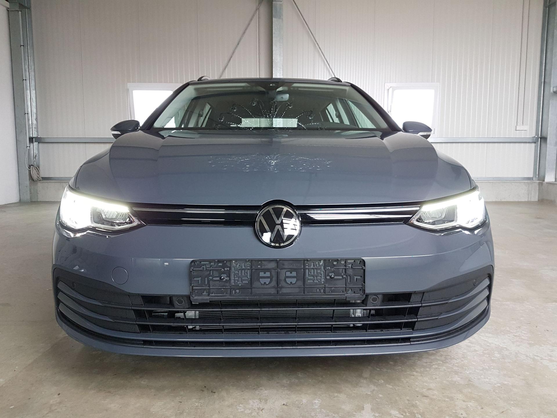 Volkswagen / Golf Variant / Grau /  /  / 