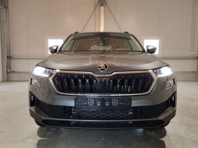 Skoda Karoq - Ambition 1.5 TSI 150 PS DSG-AndroidAutoAppleCarPlay-DAB-Tempomat-SHZ-LED-PDC-Keyless-17"Alu-Sofort Vorlauffahrzeug