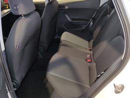 Seat / Arona / Weiß /  /  / 