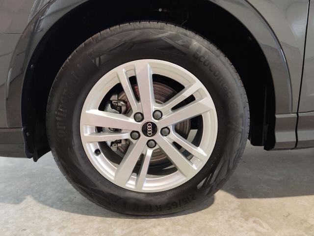 Audi / Q3 Sportback / Grau / / / 