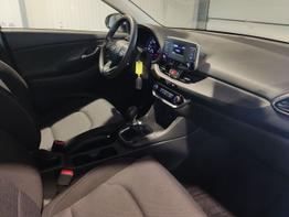Hyundai i30 Plus Edition 1.0 T-GDI 120 PS Sitzheizung-Tempomat-DAB-Klimaanlage-Spurhalteassist-Bluetooth-Fernlichtassistent-sofort 