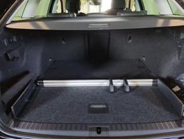 Skoda Octavia Combi Exclusive 2.0 TDI 150 PS DSG Neues Modell Navi-AndroidAuto-AppleCarPlay-Teilleder-Rückfahrkamera-ACC-DigitalCockpit-LED-Matrix-Ambientebeleuchtung-Keyless-el.Heckklappe-17''Alu-sofort 