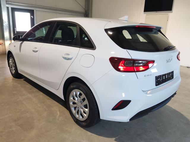 Kia / Ceed Sportswagon / Weiß / / / 