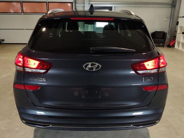 Hyundai / i30 Kombi / Grau / / / , Beispielbilder