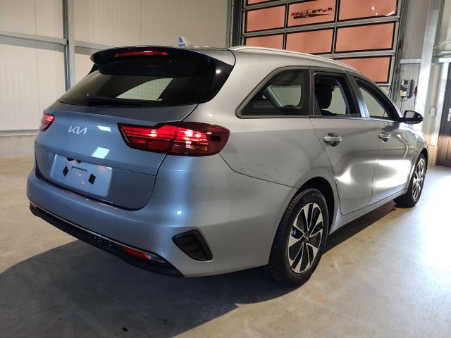 Kia / Ceed Sportswagon / Silber / / / , Beispielbilder, ggf. teilweise mit Sonderausstattung