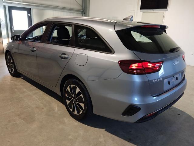 Kia / Ceed Sportswagon / Silber / / / , Beispielbilder