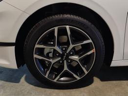 Kia Ceed Sportswagon TOP 1.5 T-GDI 140 PS DCT Navi-AppleCarPlay-AndroidAuto-Tempomat-Rückfahrkamera-Klimaautomatik-Businesspaket-17''Alu 