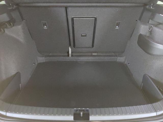 Skoda / Karoq / Grau / / / , Beispielbilder