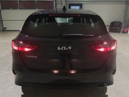 Kia Ceed Spin 1.5 T-GDI 140 PS 7DCT Navi-Rückfahrkamera-Tempomat-Winterpaket-Spurhalteassistent-Klima-AppConnect-16''Alu 