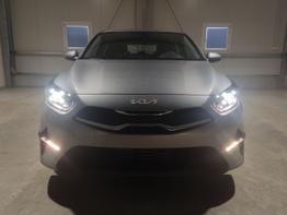 Kia Ceed Spin 1.0 T-GDI 100 PS Navi-Rückfahrkamera-Tempomat-Winterpaket-Spurhalteassistent-Klima-AppConnect-16''Alu 