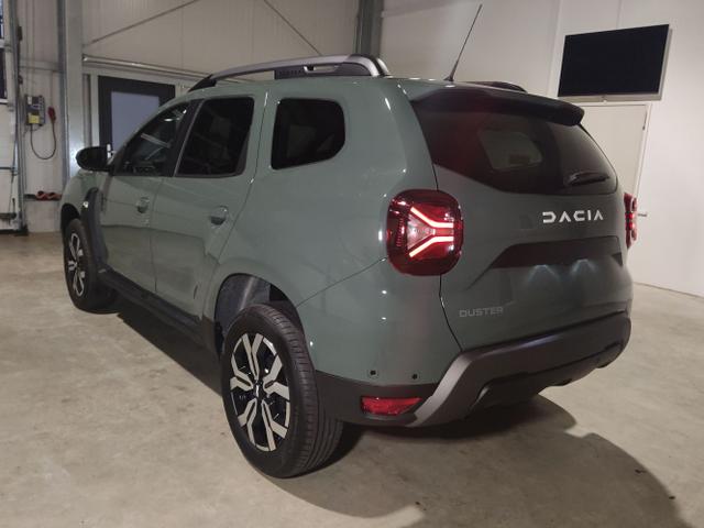 Dacia / Duster / Grün / / / , Beispielbilder