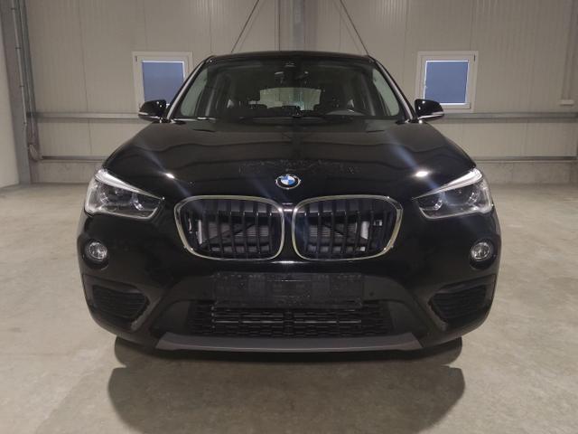 BMW / X1 / Schwarz / / / , Beispielbilder, ggf. teilweise mit Sonderausstattung