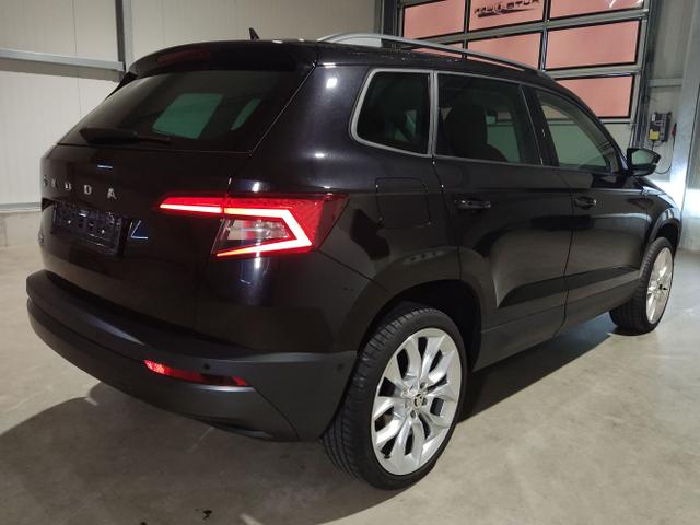 Skoda / Karoq / Schwarz / / / , Beispielbilder, ggf. teilweise mit Sonderausstattung