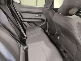 Dacia Duster Journey 1.2 TCe 130 Mild-Hybrid 4x4 Navi-AndroidAuto-AppleCarPlay-Winterpaket-360°Kamera-PDC-LED-18''Alu-Sofort 