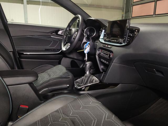 Kia / Ceed Sportswagon / Grau / / / , Beispielbilder, ggf. teilweise mit Sonderausstattung