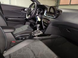 Kia Ceed Sportswagon Edition 30 Jahre 1.5 T-GDI 140 PS Navi-Teilleder-Tempomat-DAB-Klimaautomatik-LED-AppleCarPlay-AndroidAuto-Winterpaket-Rückfahrkamera-Glanzpaket-Bluetooth-17''Alu-sofort 