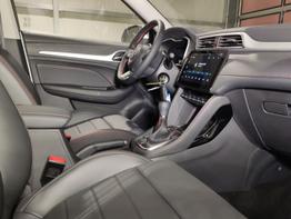 MG ZS Luxury 1.5 VTI 106 PS Garantie-Leder-Navi-AppleCarPlay-AndroidAuto-LED-360°Kamera-Klima-Tempomat-17''Alu 