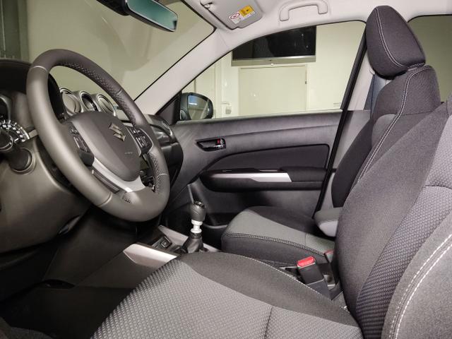 Suzuki / Vitara / Schwarz / / / , Beispielbilder, ggf. teilweise mit Sonderausstattung