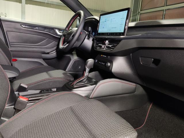 Ford / Focus Turnier / Grau / / / , Beispielbilder, ggf. teilweise mit Sonderausstattung