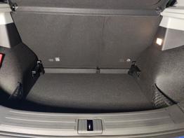 MG ZS Luxury 1.5 VTI 106 PS Garantie-Leder-Navi-AppleCarPlay-AndroidAuto-LED-360°Kamera-Klima-Tempomat-17''Alu 