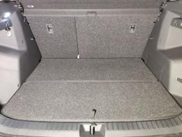 Skoda Elroq 50 - 55 kWh 170 PS Anhängerkupplung-Navi-AppleCarPlay-AndroidAuto-Fernlichtassistent-LED-ACC-19'' 