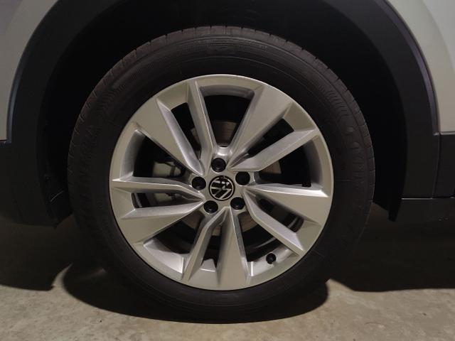 Volkswagen / T-Cross / Silber / / / 