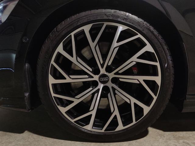 Audi / S8 / Schwarz / / / , Beispielbilder, ggf. teilweise mit Sonderausstattung