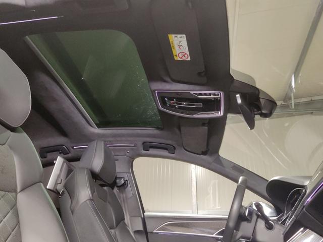 Audi / S8 / Schwarz / / / , Beispielbilder, ggf. teilweise mit Sonderausstattung
