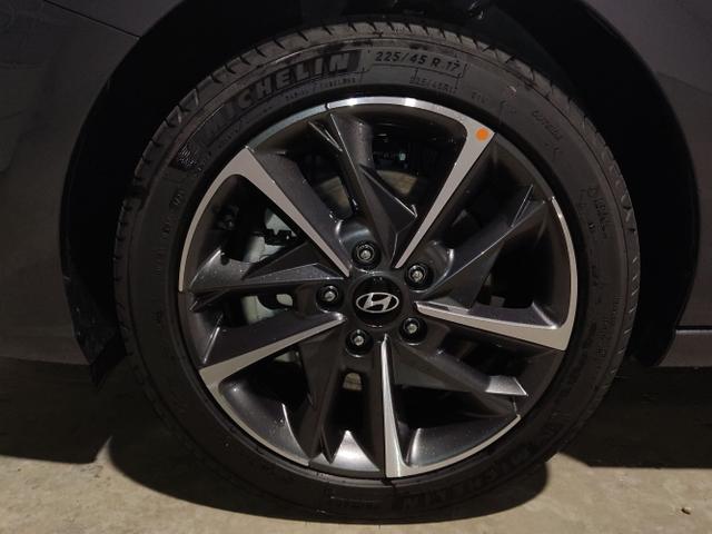 Hyundai / i30 Kombi / Grau / / / , Beispielbilder