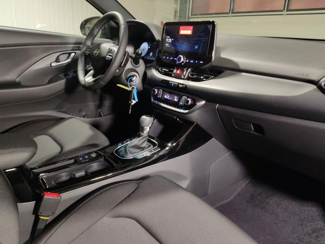 Hyundai / i30 Kombi / Grau / / / , Beispielbilder