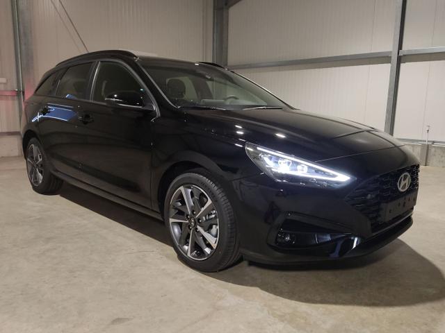 Hyundai / i30 Kombi / Schwarz / / / , Beispielbilder