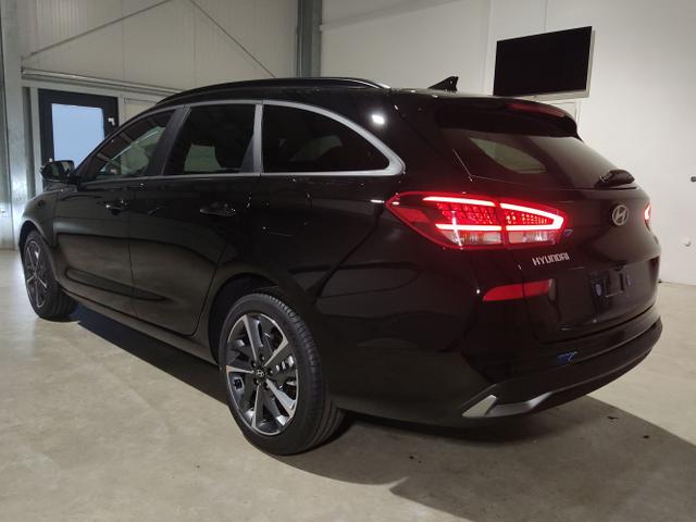 Hyundai / i30 Kombi / Schwarz / / / , Beispielbilder