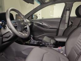 Hyundai i30 Kombi GO! PLUS 1.0 T-GDI 100 PS 7DCT Navi-AppleCarPlay-AndroidAuto-Winterpaket-Rückfahrkamera-PDC-DAB-Klimaautomatik-Tempomat-17''Alu-sofort 