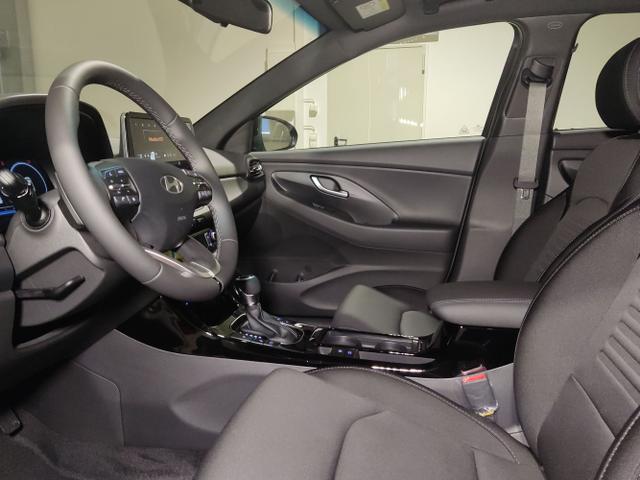 Hyundai / i30 Kombi / Schwarz / / / , Beispielbilder