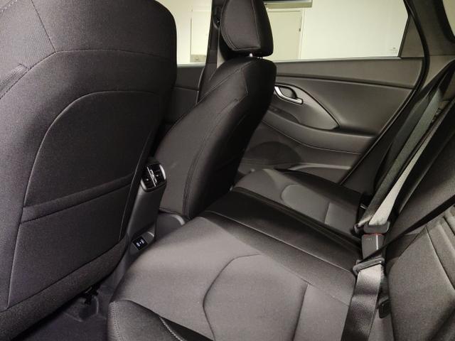 Hyundai / i30 Kombi / Schwarz / / / , Beispielbilder