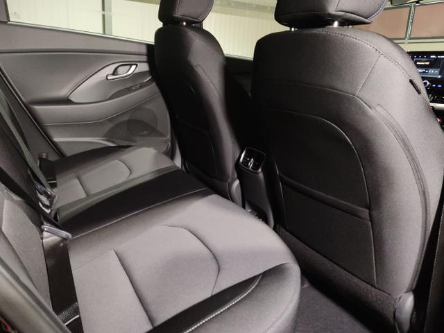 Hyundai / i30 Kombi / Schwarz / / / , Beispielbilder