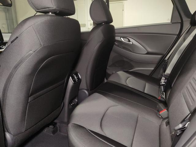 Hyundai / i30 / Grau / / / , Beispielbilder, ggf. teilweise mit Sonderausstattung